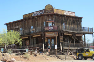 apache trail day tour